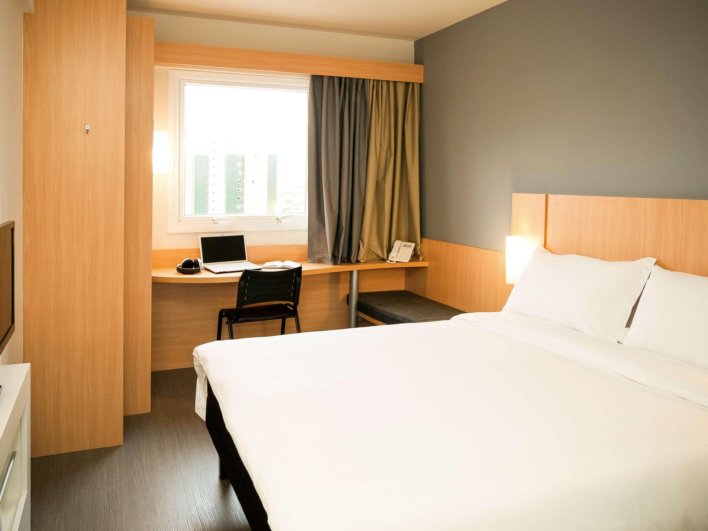 Ibis Cascavel Hotel Exterior photo
